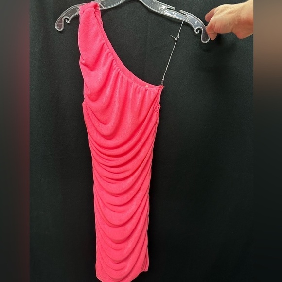 LYANER ONE SHOULDER DRESS - Picture 3 of 12